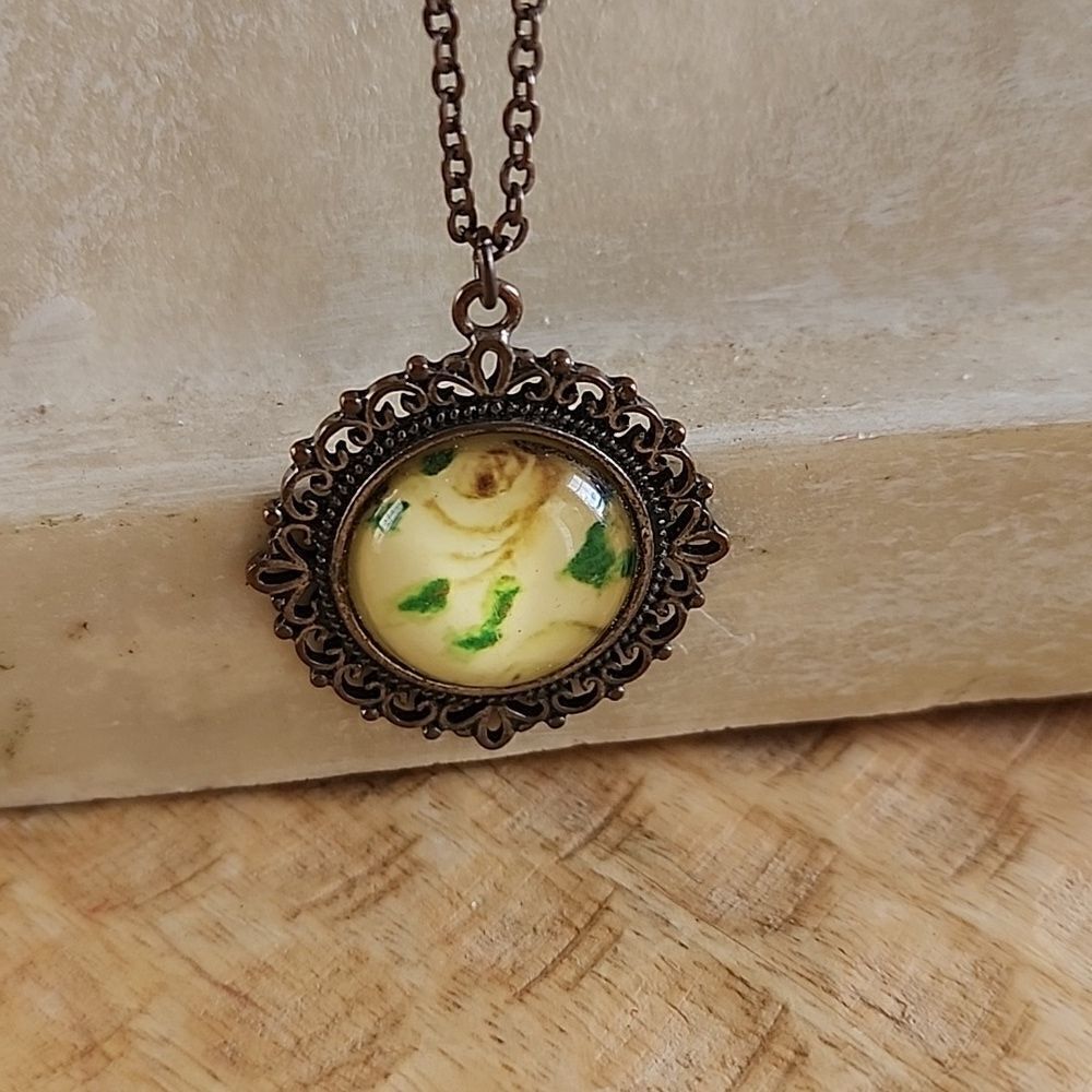 Antique Look Dome Covered Rose Picture Pendant Decorative Encased Necklace